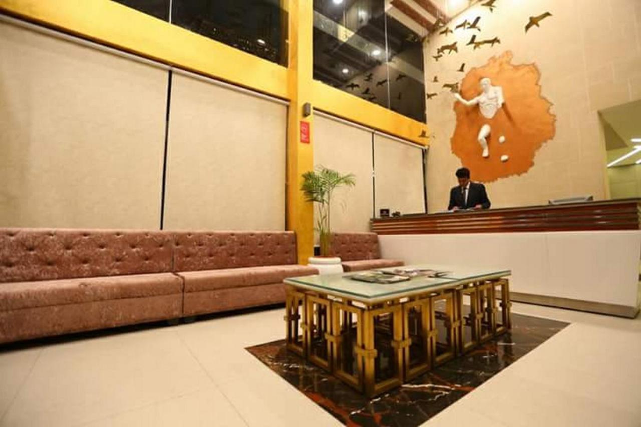 Hotel Eleven Heights ,Bhopal Dış mekan fotoğraf