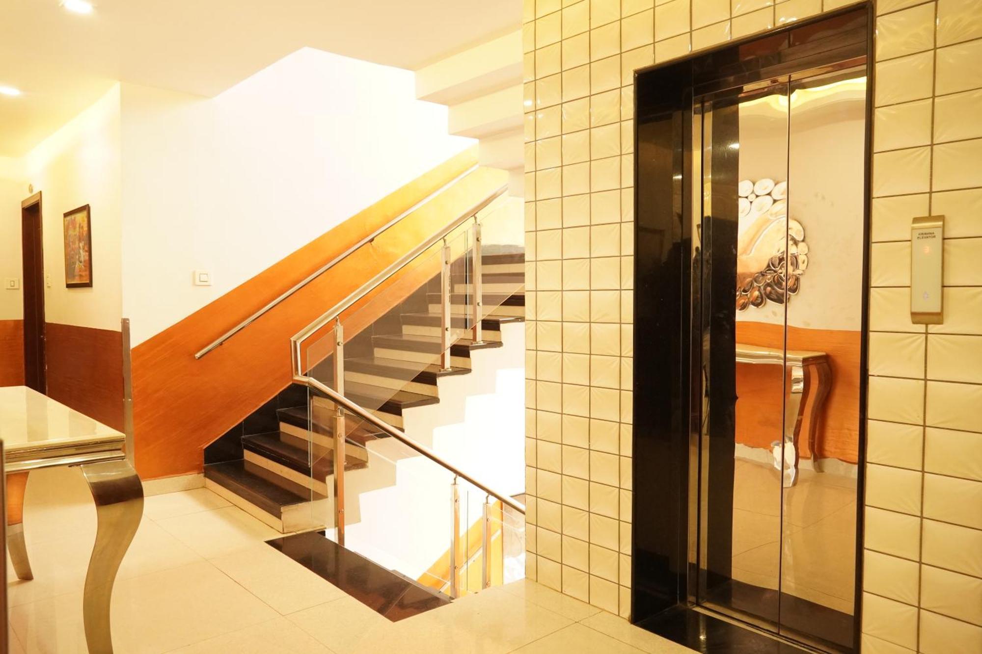 Hotel Eleven Heights ,Bhopal Dış mekan fotoğraf